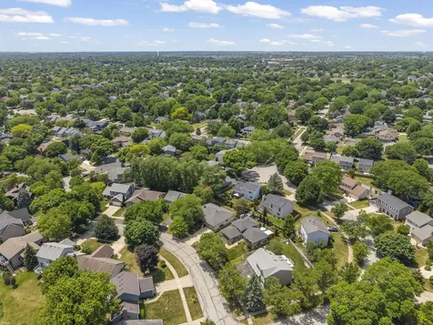 2717 Rolling Meadows Drive Naperville IL 60564