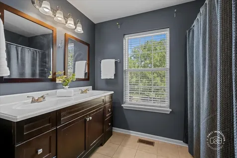 2931 Grand Ridge Circle Aurora IL 60503