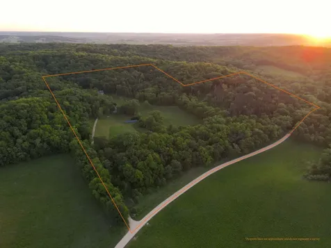 9496 South Hanover Hill Road Hanover IL 61041