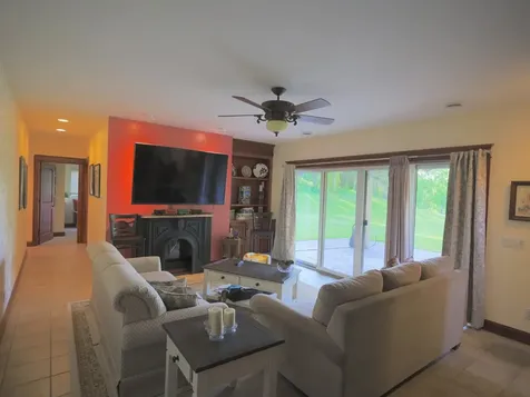 9496 South Hanover Hill Road Hanover IL 61041