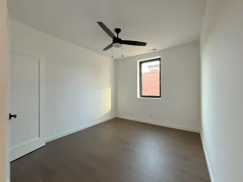 3710 North Kenmore Avenue Chicago IL 60613