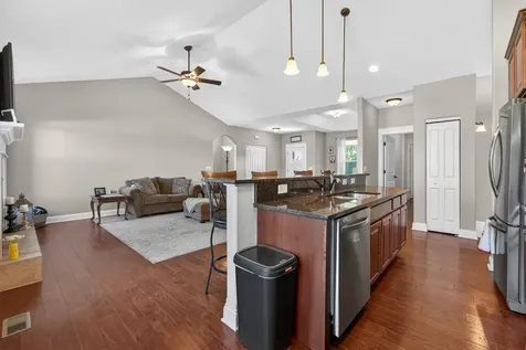 2331 Coventry Circle S Sycamore IL 60178