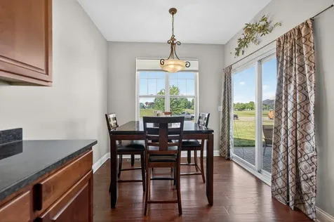 2331 Coventry Circle S Sycamore IL 60178