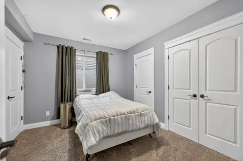 2331 Coventry Circle S Sycamore IL 60178