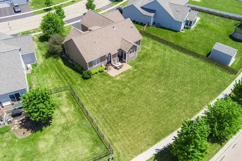 2331 Coventry Circle S Sycamore IL 60178