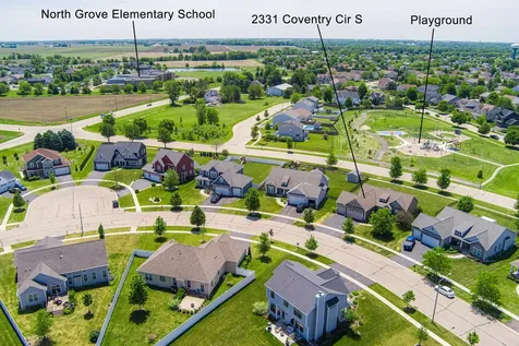 2331 Coventry Circle S Sycamore IL 60178
