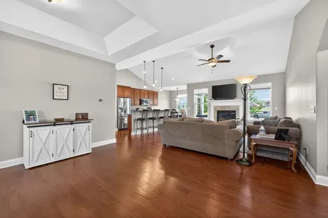 2331 Coventry Circle S Sycamore IL 60178