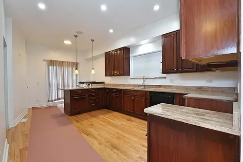 3328 West Cuyler Avenue Chicago IL 60618