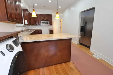 3328 West Cuyler Avenue Chicago IL 60618