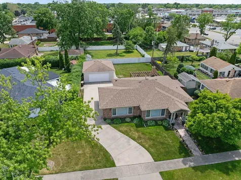 7145 Greenwood Street Morton Grove IL 60053