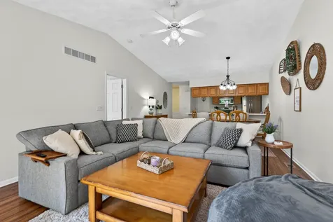 11847 River Hills Parkway Rockton IL 61072