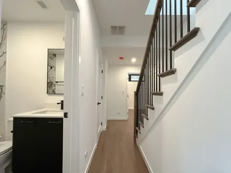 3710 North Kenmore Avenue Chicago IL 60613