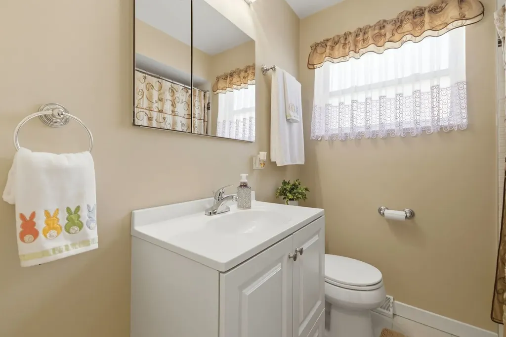 5836 South Mayfield Avenue Chicago IL 60638