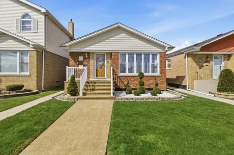 5836 South Mayfield Avenue Chicago IL 60638