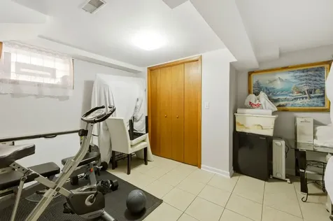 5836 South Mayfield Avenue Chicago IL 60638