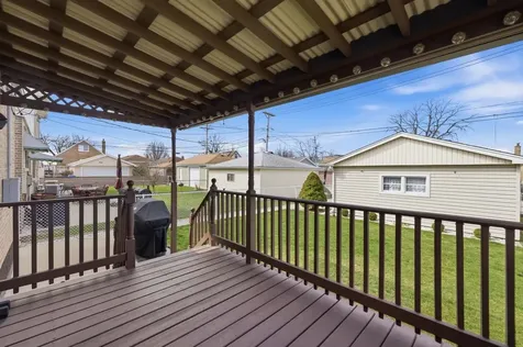 5836 South Mayfield Avenue Chicago IL 60638