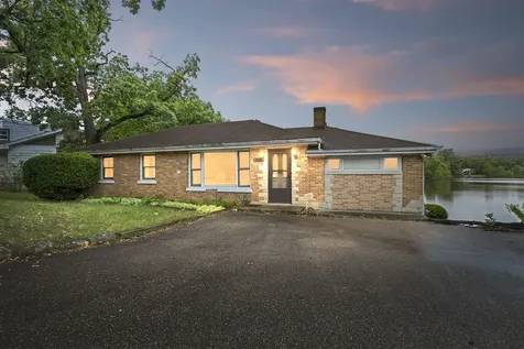 3815 Midway Drive Island Lake IL 60042