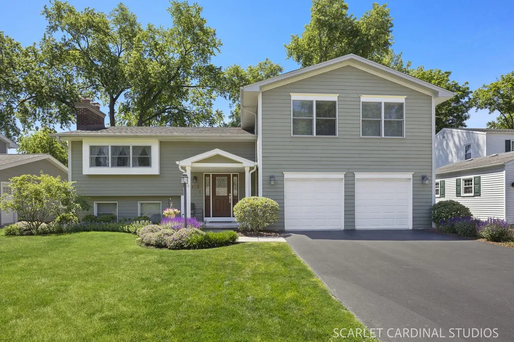 1518 Center Avenue Wheaton IL 60189