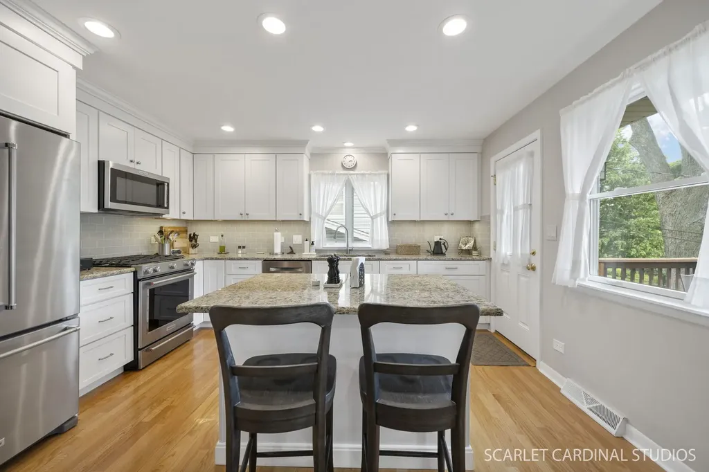 1518 Center Avenue Wheaton IL 60189