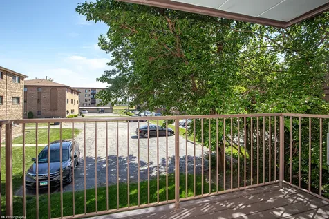 10408 Menard Avenue Oak Lawn IL 60453