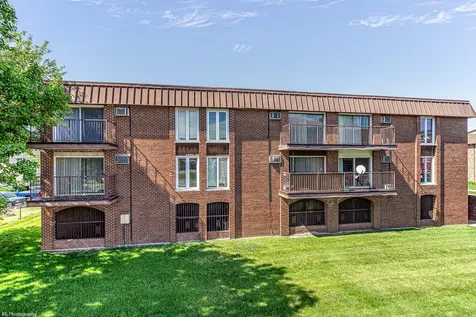 10408 Menard Avenue Oak Lawn IL 60453
