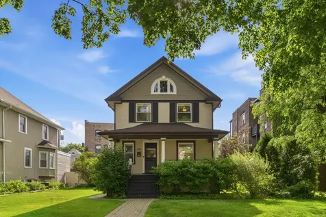840 South Humphrey Avenue Oak Park IL 60304