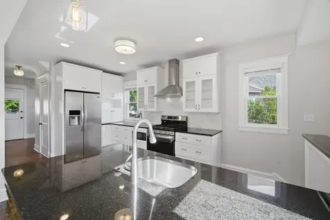 840 South Humphrey Avenue Oak Park IL 60304