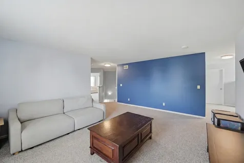 1091 Pattee Avenue Elburn IL 60119