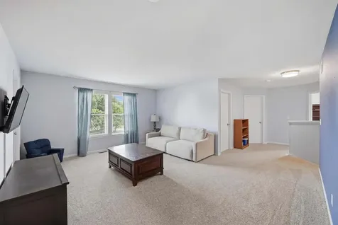 1091 Pattee Avenue Elburn IL 60119