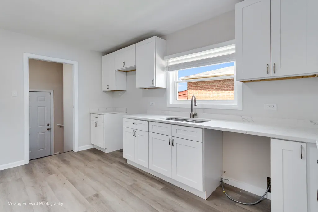 1651 East 91st Street Chicago IL 60617