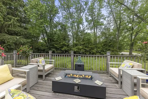 1660 J Pankow Drive Geneva IL 60134