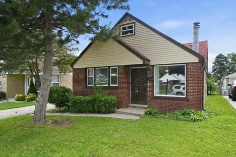 44 50TH Avenue Bellwood IL 60104