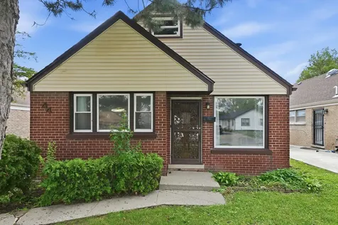 44 50TH Avenue Bellwood IL 60104