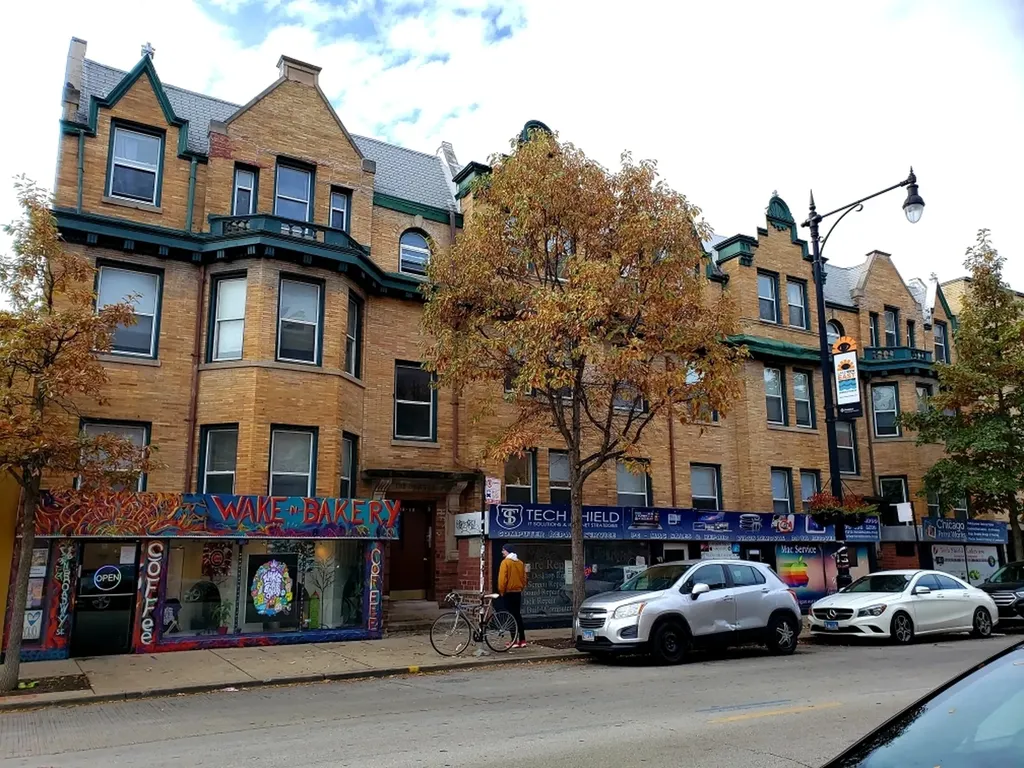 3516 North Broadway Street Chicago IL 60657
