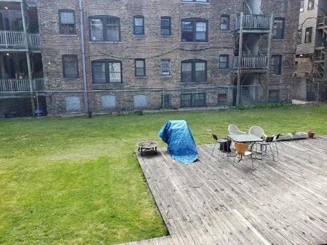 3516 North Broadway Street Chicago IL 60657