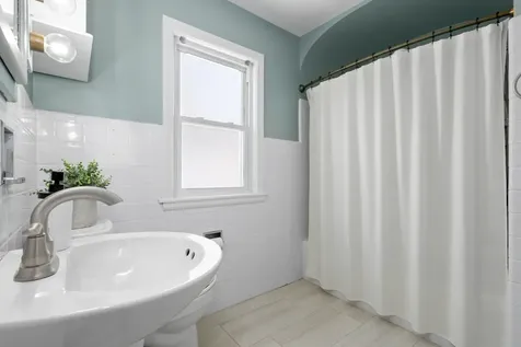10831 South Longwood Drive Chicago IL 60643