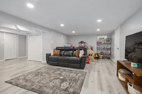 10831 South Longwood Drive Chicago IL 60643