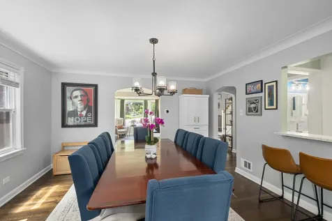 10831 South Longwood Drive Chicago IL 60643