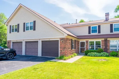 44 Willow Circle Cary IL 60013