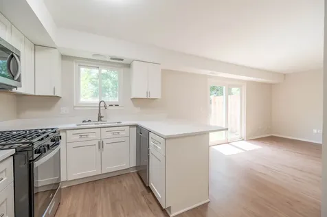 44 Willow Circle Cary IL 60013
