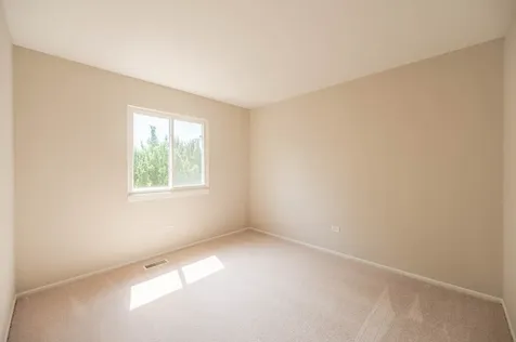 44 Willow Circle Cary IL 60013