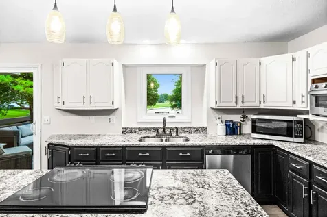 1 Shorewood Court Bloomington IL 61704