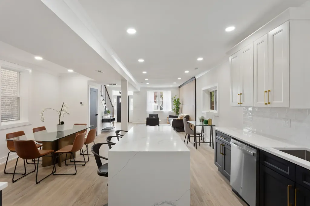 2456 West Huron Street Chicago IL 60612