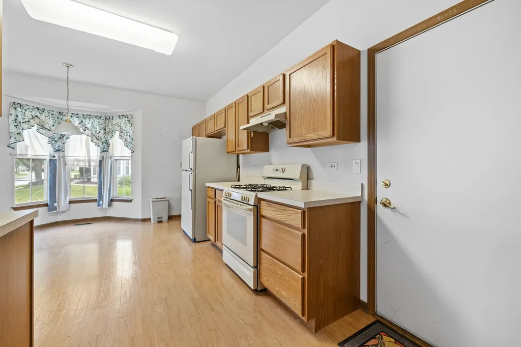 13761 South Redbud Drive Plainfield IL 60544