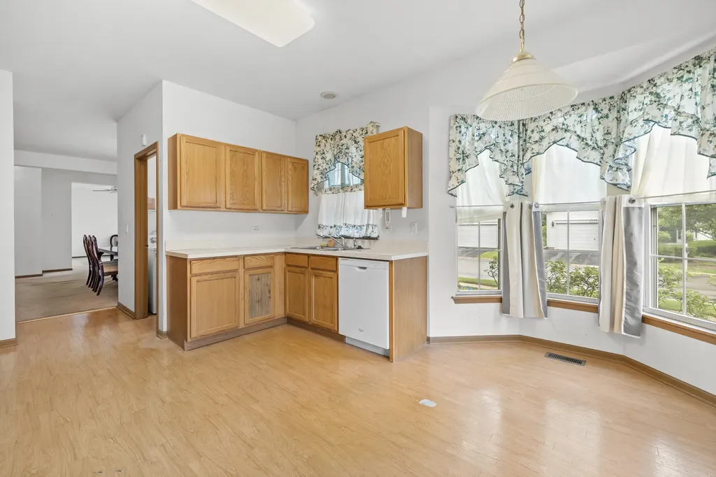 13761 South Redbud Drive Plainfield IL 60544