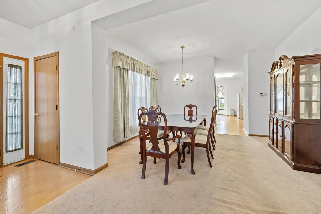 13761 South Redbud Drive Plainfield IL 60544