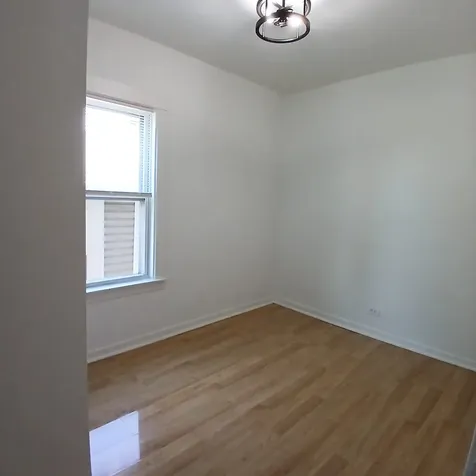 4652 West Palmer Street Chicago IL 60639