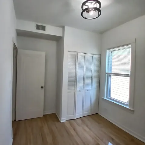 4652 West Palmer Street Chicago IL 60639