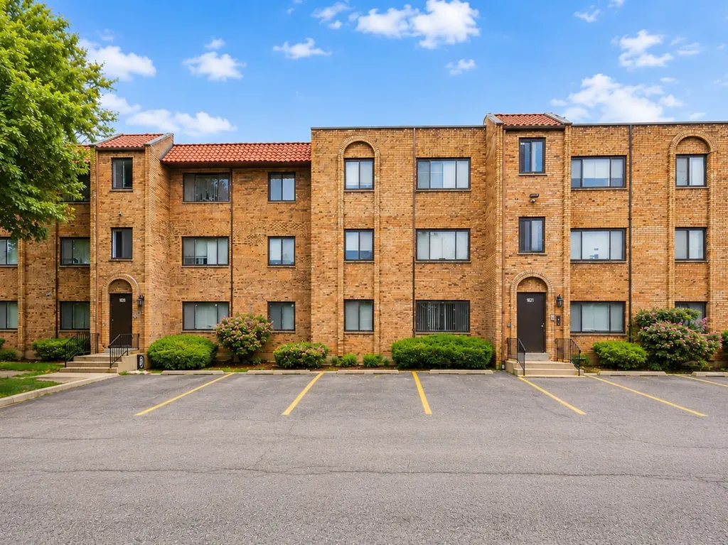 228 East Rimini Court Palatine IL 60067