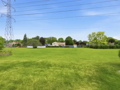 228 East Rimini Court Palatine IL 60067